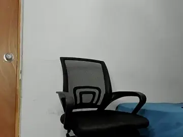 Stripchat Live Porn of andrew_rose_