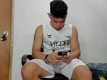 Stripchat Best live sex cam show of andrew_rose_