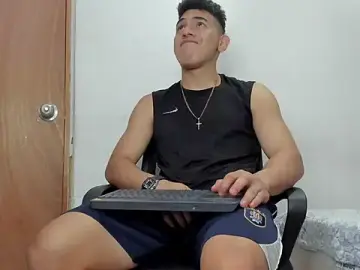 Stripchat Live Sex of andrew_rose_