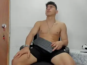 Stripchat Best Webcam of andrew_rose_