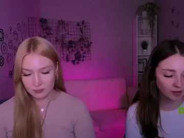 Stripchat Free Porn Cam of playful_sophie