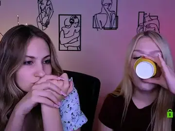 Stripchat Free Porn Cam of playful_sophie