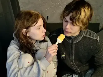 Stripchat Live Sex Cam of Bonnie_And_C1yde