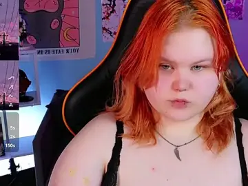 Stripchat Free Live Porn of fillisfox_