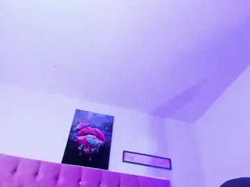 Stripchat Adult Webcams of Aily_star