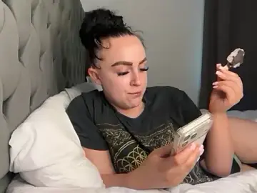 Stripchat Live Sex of riri_bstvx