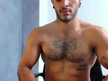 Stripchat Sex Cam of JuanBlade