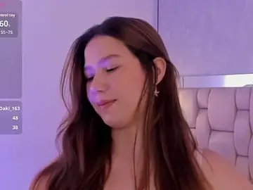 Stripchat Watch Live Sex Cams of Roxie-Summers11