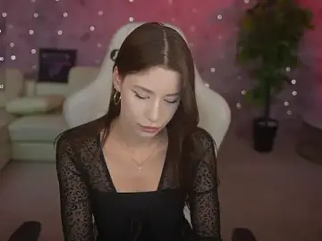 Stripchat Live Sex Cam of Selena_Glow