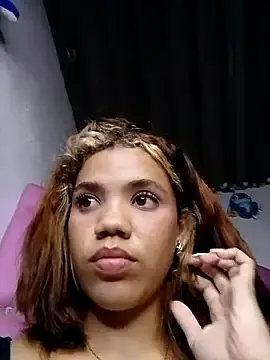 Stripchat Free Porn Cam of 1CANDYLOVE