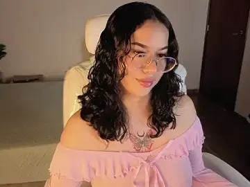 Stripchat Live Sex of Renaxi_Smith