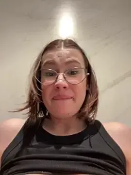 Stripchat Live Sex of RinaCat