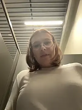 Stripchat Live Sex of RinaCat