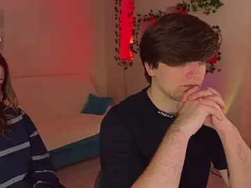 Stripchat Watch Live Sex Cams of RobertAndLinela