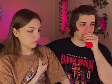 Stripchat Watch Live Sex Cams of RobertAndLinela