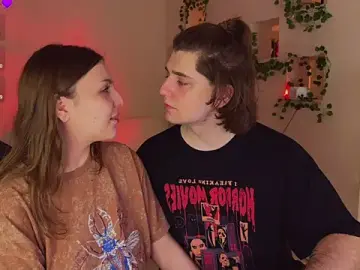 Stripchat Live Porn of RobertAndLinela