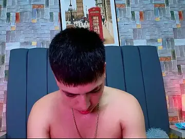 Stripchat Private Sex Chat of aaron_antonella_mds