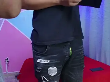 Stripchat Private Sex Chat of aaron_antonella_mds