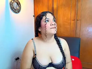 Stripchat Live Sex Cam of aaron_antonella_mds