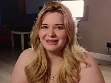 Stripchat Free Porn Cam of EllsaJean_