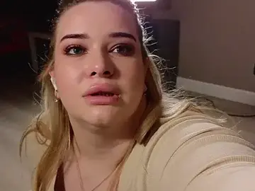 Stripchat Adult Webcam of EllsaJean_