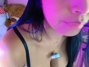 Stripchat Live Sex Cam of Pocahontascute_33