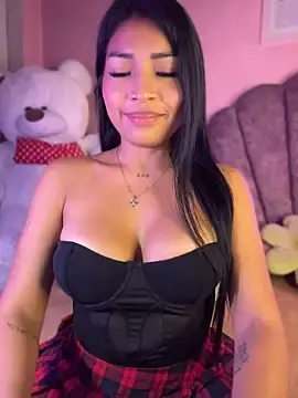 Stripchat Sex Cam of Pocahontascute_33