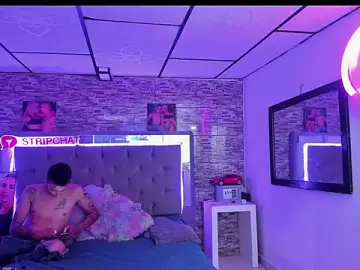 Stripchat Live Sex of parejacaliente20154