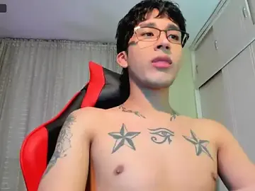Stripchat Adult Webcams of tom_Howard