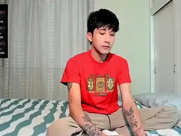 Stripchat Free Porn Cam of tom_Howard
