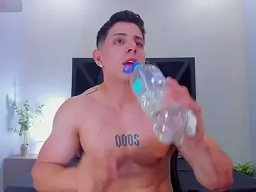 Stripchat Adult Webcam of Johan_Williams_07