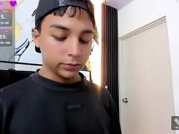 Stripchat Live Sex Cam of Seductivo_jr