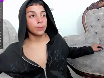 Stripchat Live Sex of Seductivo_jr