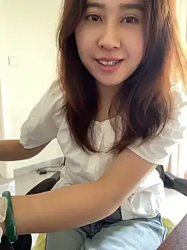 Stripchat Adult Webcams of Liliya-77