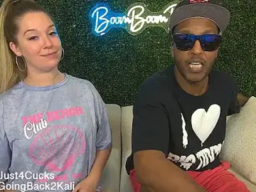 Stripchat Adult Webcam of boomboomr00m