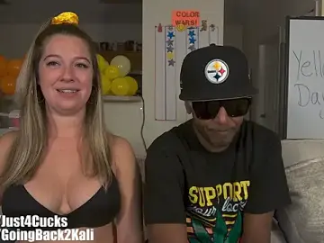 Stripchat Sex Cam of boomboomr00m