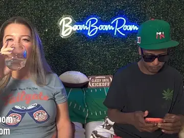 Stripchat Live Sex of boomboomr00m