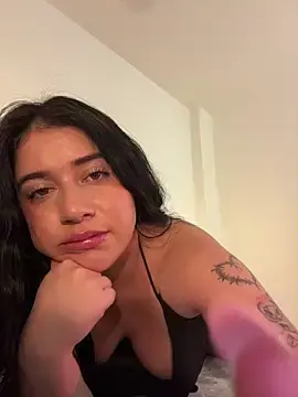 Stripchat Free Live Porn of KallyMyller1