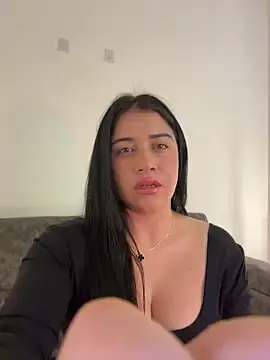 Stripchat Live Sex of KallyMyller1