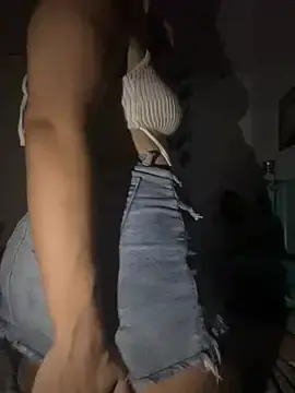 Stripchat Watch Live Sex Cams of Pretty_Milaa