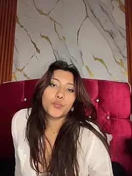 Stripchat Sex Cam of angellique_22