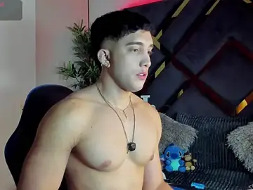 Stripchat Live Sex Cam of jeicob_stone