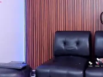 Stripchat Watch Live Sex Cams of Alex_cute77