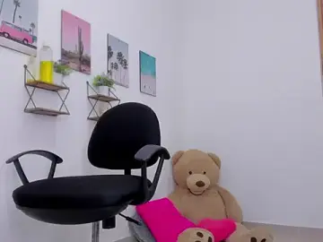 Stripchat Sex Cam of Emma_lean