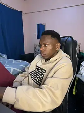 Stripchat Live Sex Cam of fireboyafrica