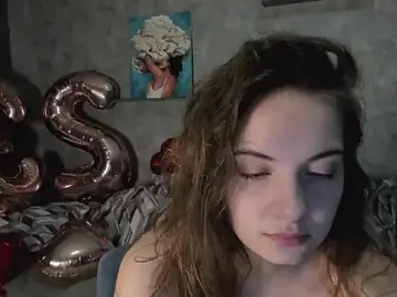 Stripchat Sex Cam of KristinaLoison