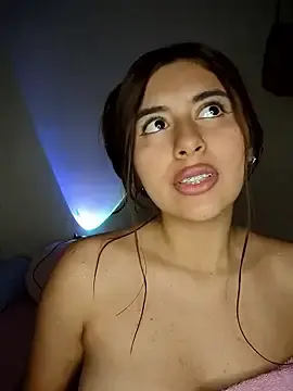 Stripchat Sex Cam of _Maaiiaa_