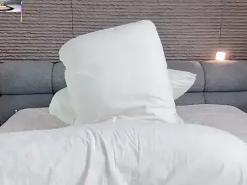 Stripchat Free Live Porn of bejeni-sweet