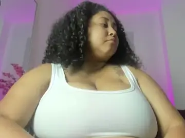 Stripchat Free Live Porn of Ayliinn_