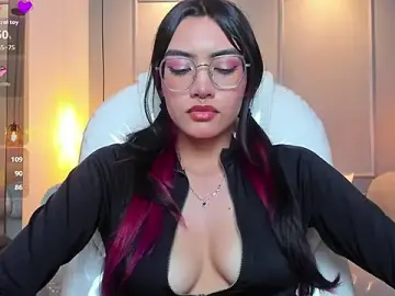 Stripchat Free Porn Cam of AzuraKindong